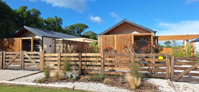 IZ Chapa - Casa 2 - Casa en Complejo A Cuatro Cuadras de Playa Luna Roja Con Pileta - Hola Sur