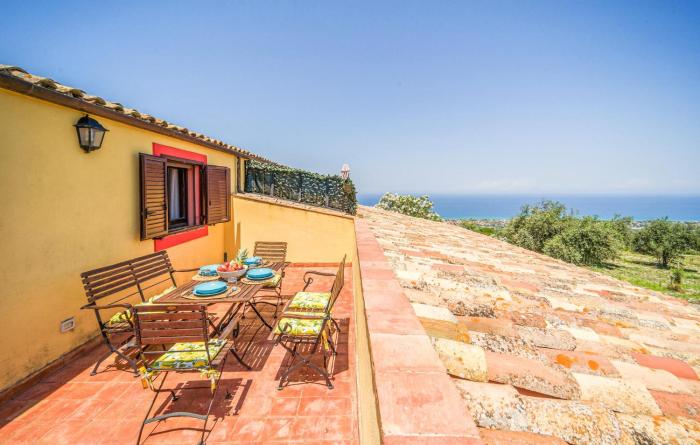 Amazing Apartment In Collesano Pa