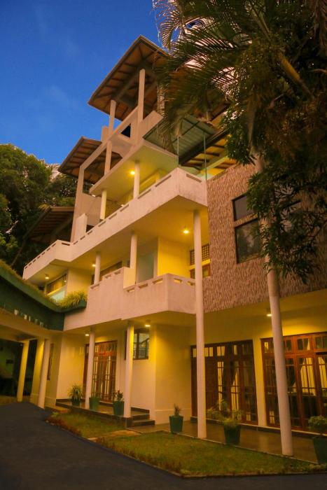 Kings Court Kandy