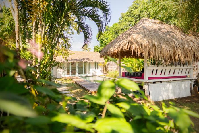 Rumah Doa Tropical Pool Villa