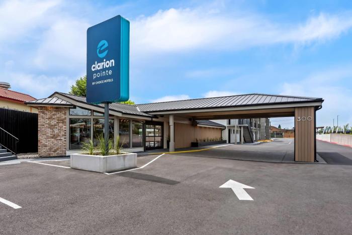 Clarion Pointe Mount Vernon - Burlington