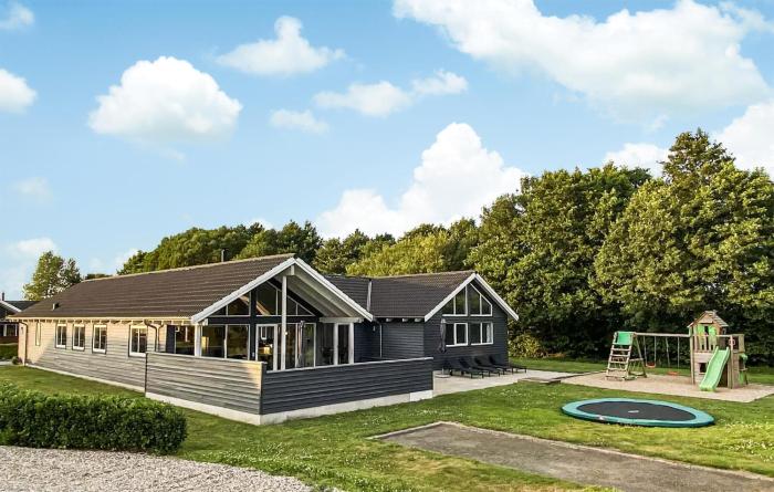 Cozy Home In Nordborg With Sauna