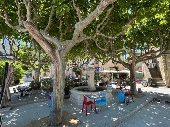 Bastide des poètes Tour du Couridou