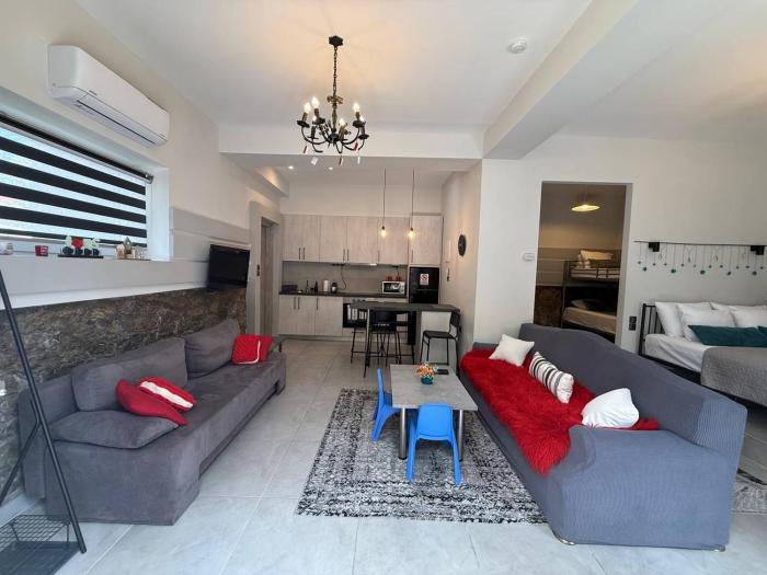 Kastoria Book House with garden motorbike friendly
