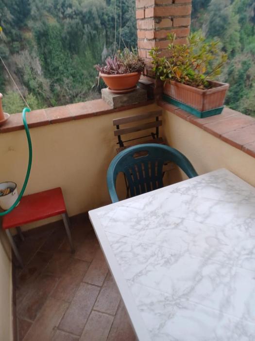 uno sguardo sulle forre di Corchiano