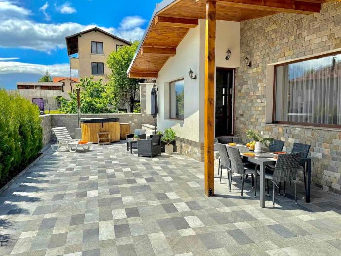 Вила Рафаела-Мартина