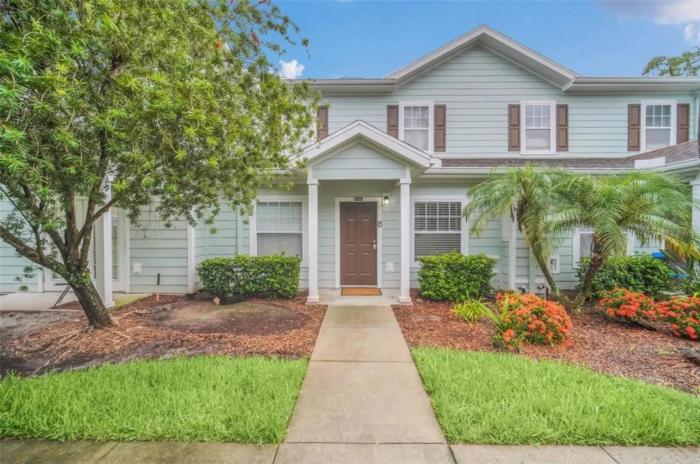 3 Bedrooms 2 Bathrooms Lucaya Village 16-102