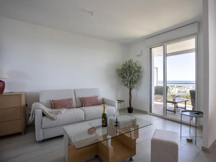 Apartment Seaside View-1 by Interhome