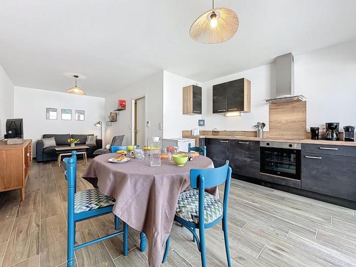 Apartment Océanide-2 by Interhome