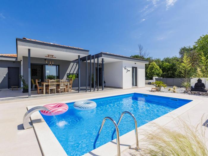 Holiday Home Villa Luna by Interhome