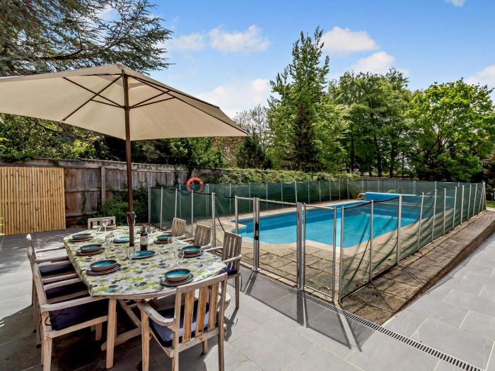 5 Bed in Woodbridge 72724