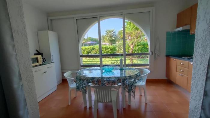 Appartamento climatizzato di 42 mq a Marina di Bravone a 200m dalla spiaggia