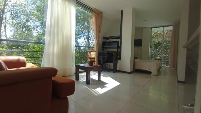 Miravalle Comfortable, modern and central