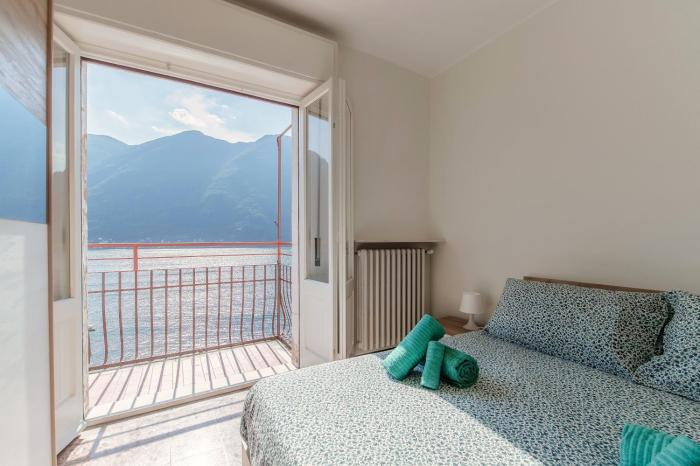 Annas Balcony on Lake Como - By Breva Collections