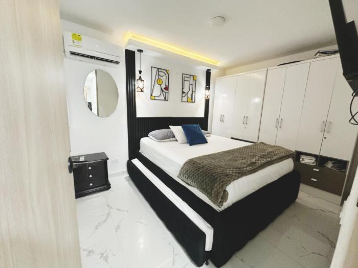 Moderno apto low cost 15 min CC buena vista 2 TV con parqueadero comunal