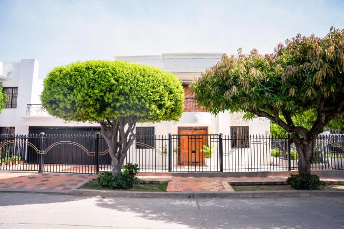 Casa Blanca Increíble Casa Completa Valledupar