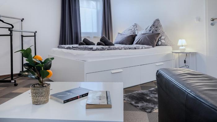 Kassel - Gemütliches DG Apartment in Fuldatal mit Parkplatz & Wlan - OneN8