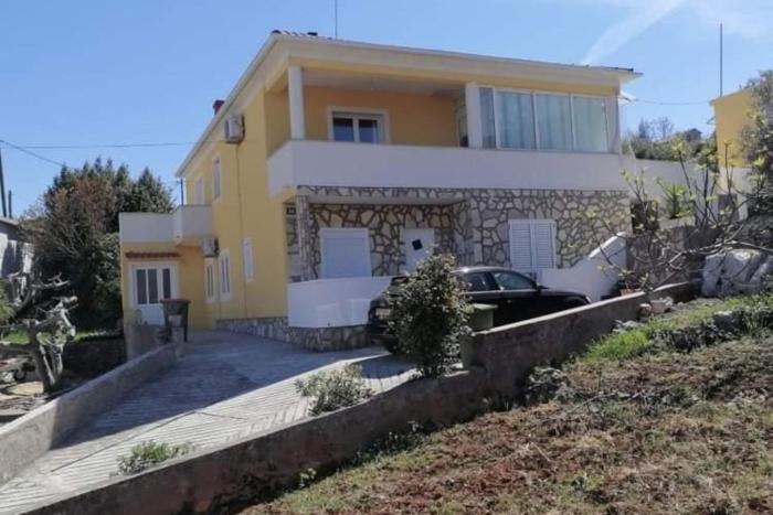 Apartments with parking space Kali, Ugljan - 24022