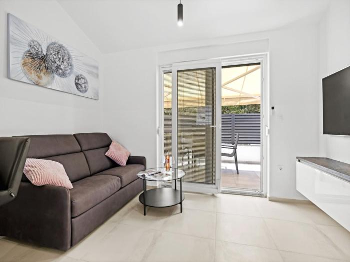 Apartment, 100m from the beach