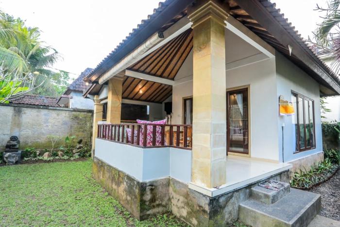 Dragonfly Private Garden Villa with shared pool