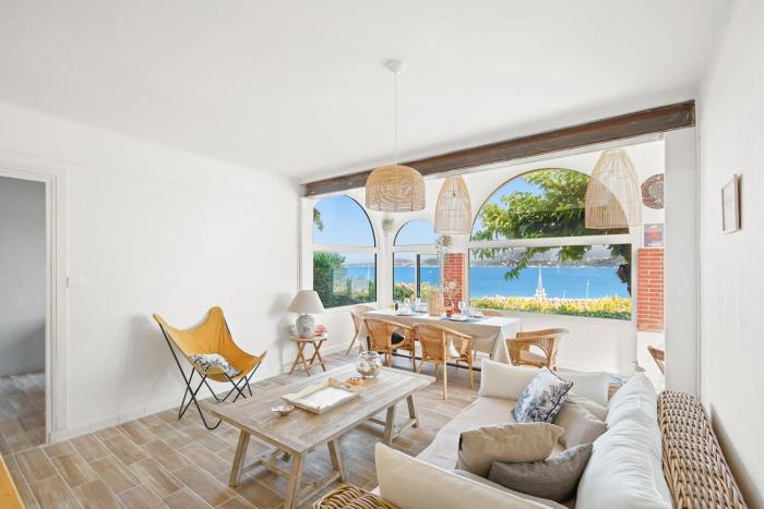 LÉchappée Bleue Sea view terrace