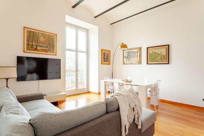 Navigli-Centro Apt con WIFI e AC a 800 mt da M2