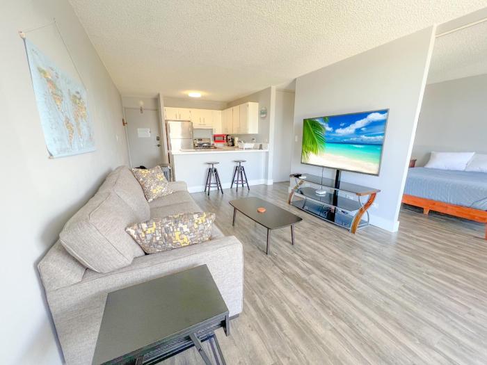 Aloha Living at Waikiki Lanais condo