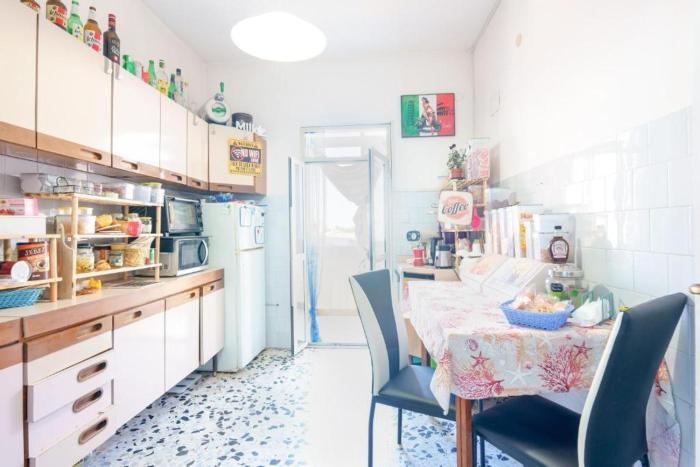 Cagliari Rooms -Wifi Air Conditioning Fridge TV Netflix