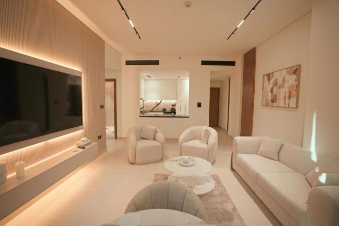 Private Jacuzzi 2BR Luxury Unit