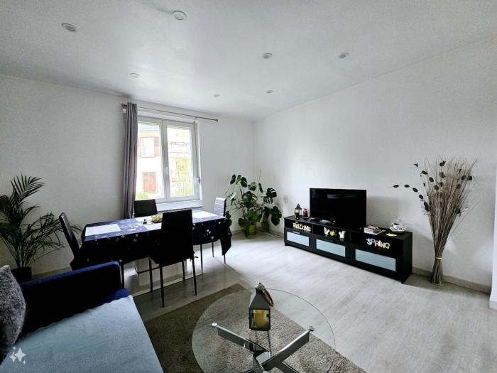 Charmant 2 pièces, accès facile au centre