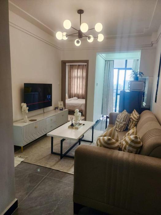 Modern Kilimani 2BR Walk to Yaya Centre & CJs Restaurant & Kilimani Mall