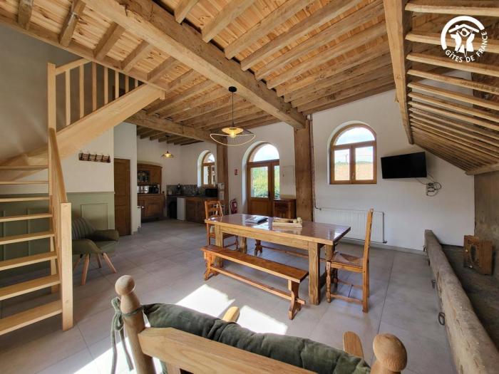 Chambre dhôtes au coeur de la Ferme de la Porte en Aix pour 2