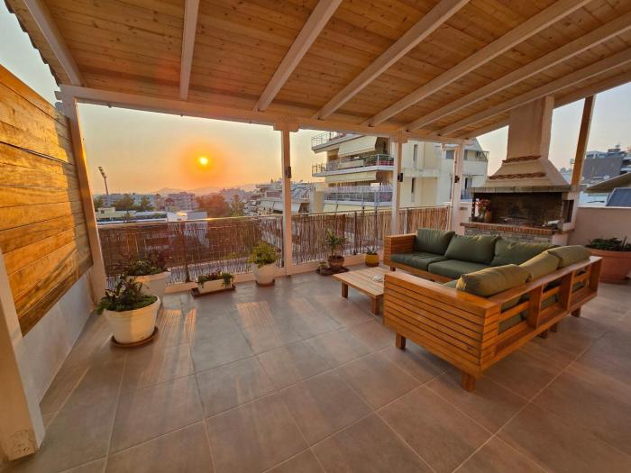 Penthouse Nea Smirni