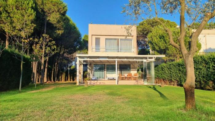 Villa Amorino by the Sea