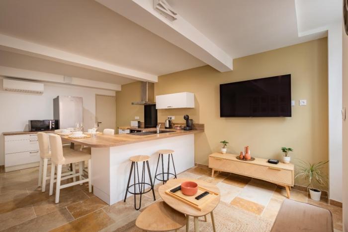 Plein centre - Climatisé - proche cité médiévale