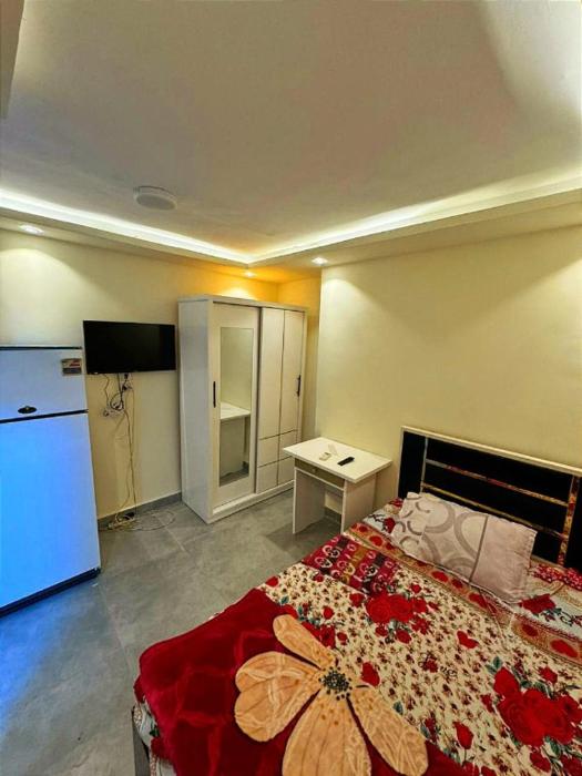 6th of October - ستوديوهات الحي الاول