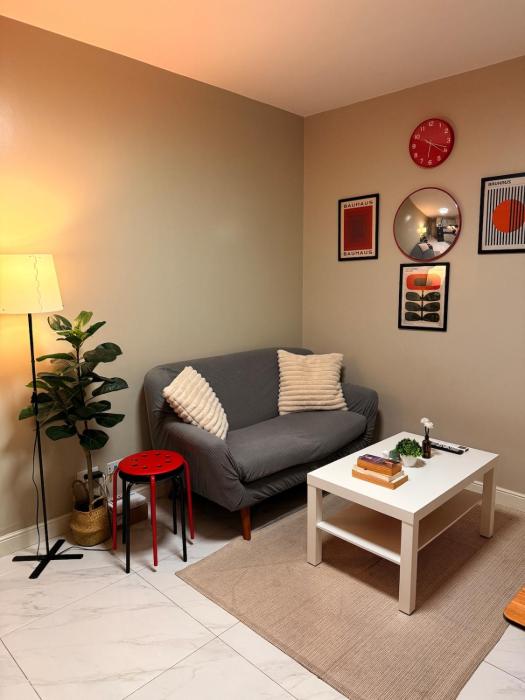 BayHaus MNL - Pet-friendly Condo Near MOA