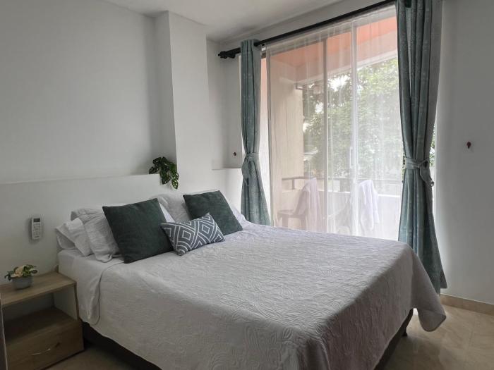 APARTA-ESTUDIO LA TOMA