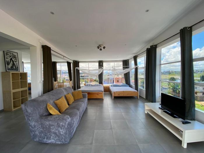 Apartment with 360-degree view