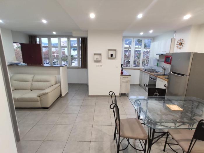 appartement T3 55m2 climatisé, Port deToulon