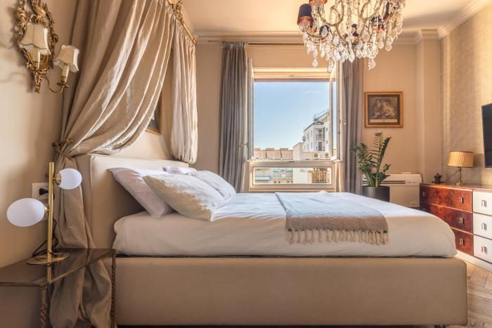 The house of fairy tales - Enchantment in Milan Central Station