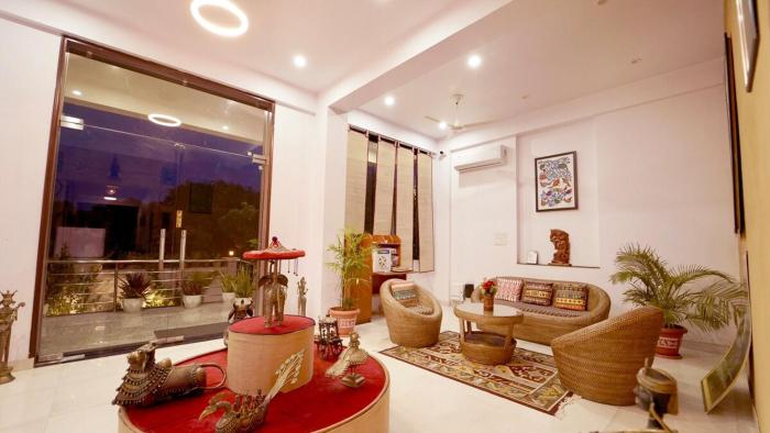 KURJA by Modern Haven