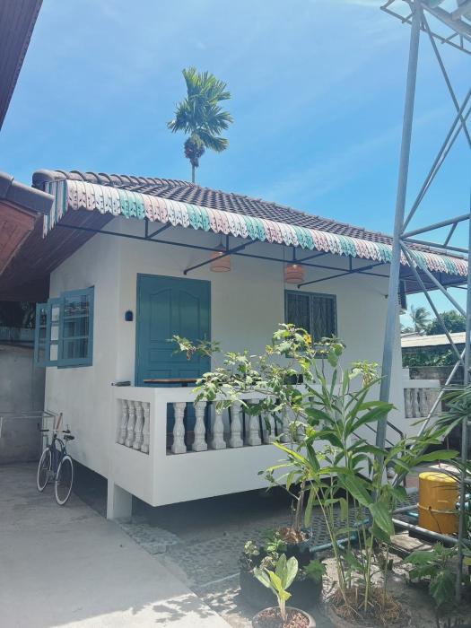 Cozy House blue in Fishermans village