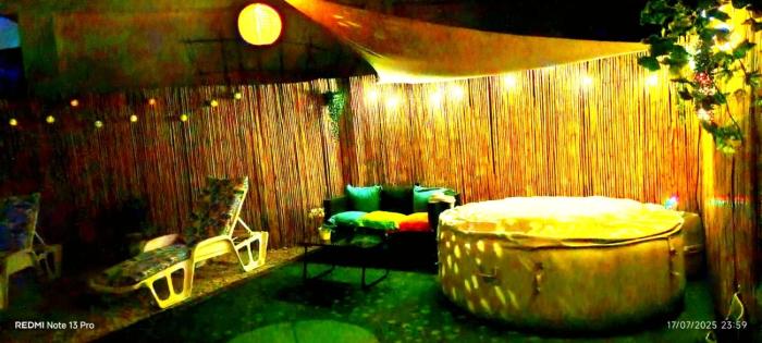 cozy House with Secret Garden & Spa private