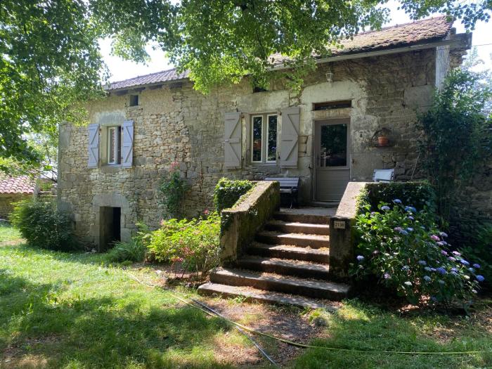 Petite maison ancienne dans le lot