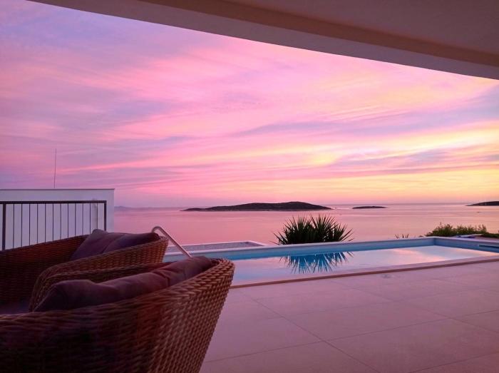 Awesome sea view, vacation home Jerula 2