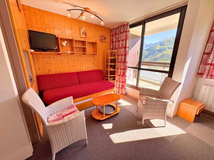 Confort spacieux pour 10 aux Ménuires, ski-inski-out - FR-1-452-239