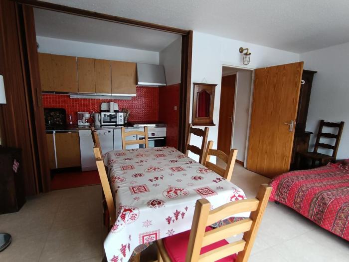 Résidence Bardeaux - Studio spacieux pour 4 personnes PROCHE PISTES MAE-9034