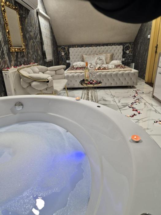 Jacuzzy Rooms Andjela