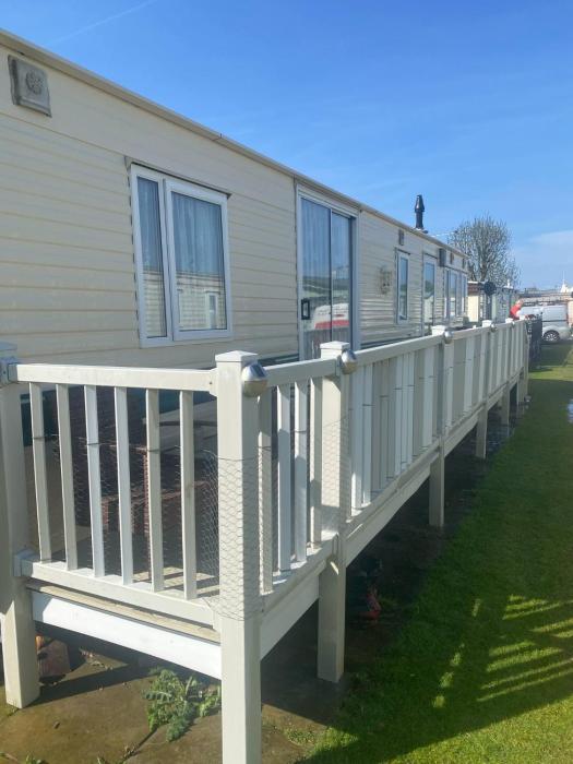6 birth caravan - Summerlands, ingoldmells